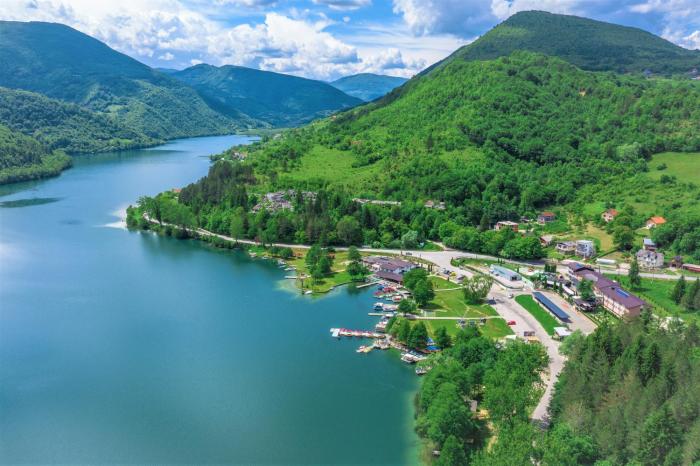 hotel plivsko jezero