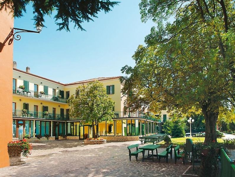 park hotel jolanda