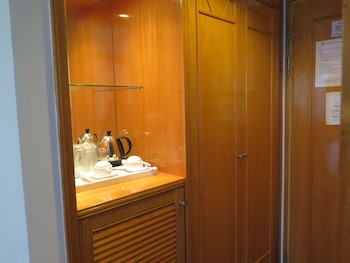 sea view resort hotel and apartments