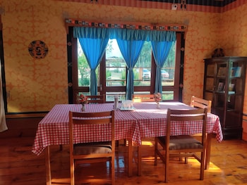 Nirvana Lodge, 9.1 Km From Paro Airport (Pbh)>>Satsam Chorten, Paro, Bhutan ,3 star