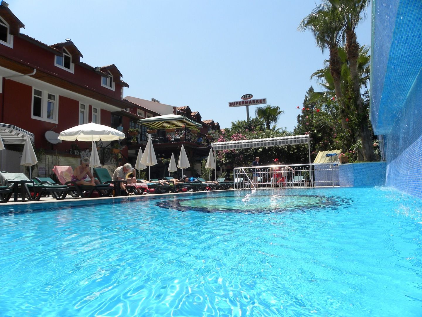 tonoz beach hotel