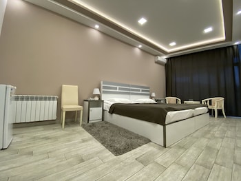 Adams Hotel,In Yerevan (Kentron),3 star