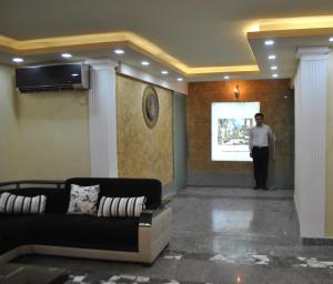 Tigran Mets,Near Republic Square,3 star