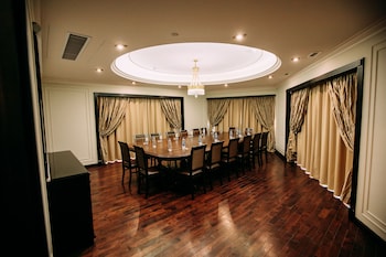 golden palace hotel yerevan