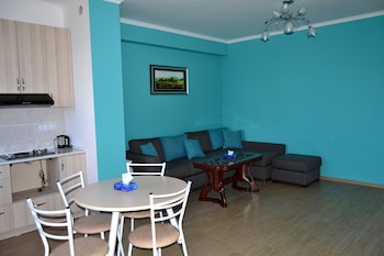 tsovasar family rest complex