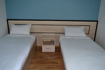 tsovasar family rest complex