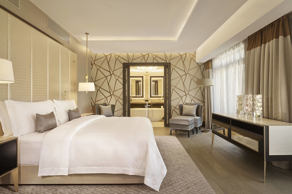 the alexander a luxury collection hotel yerevan