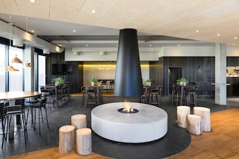 hotel realm