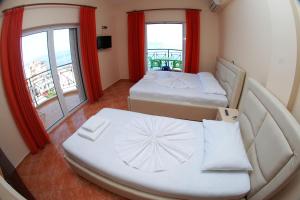 Unico Aparthotel,In Sarande,3 star