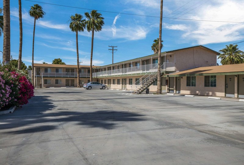 rodeway inn and suites