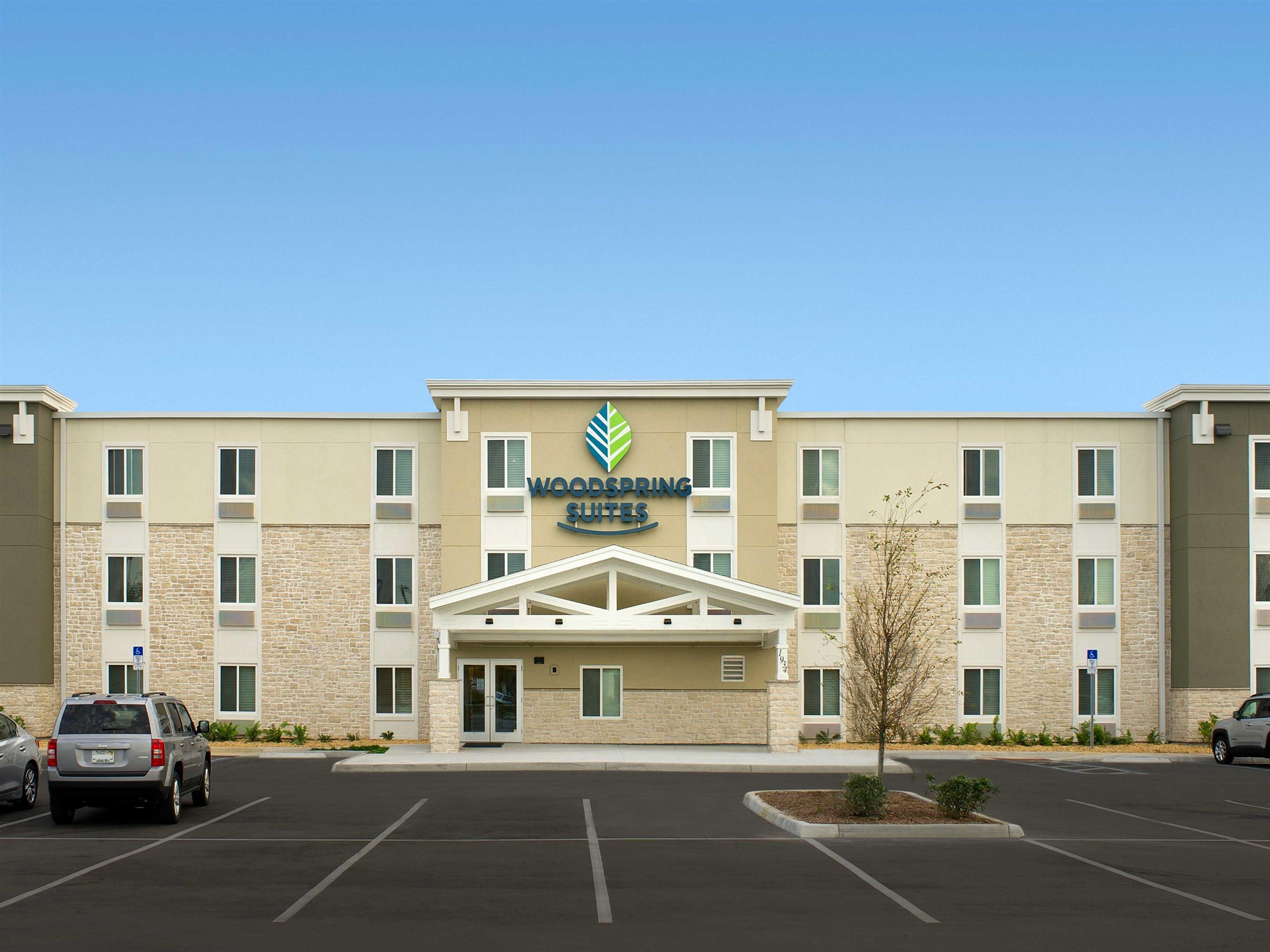 extended stay america select suites orlando airport
