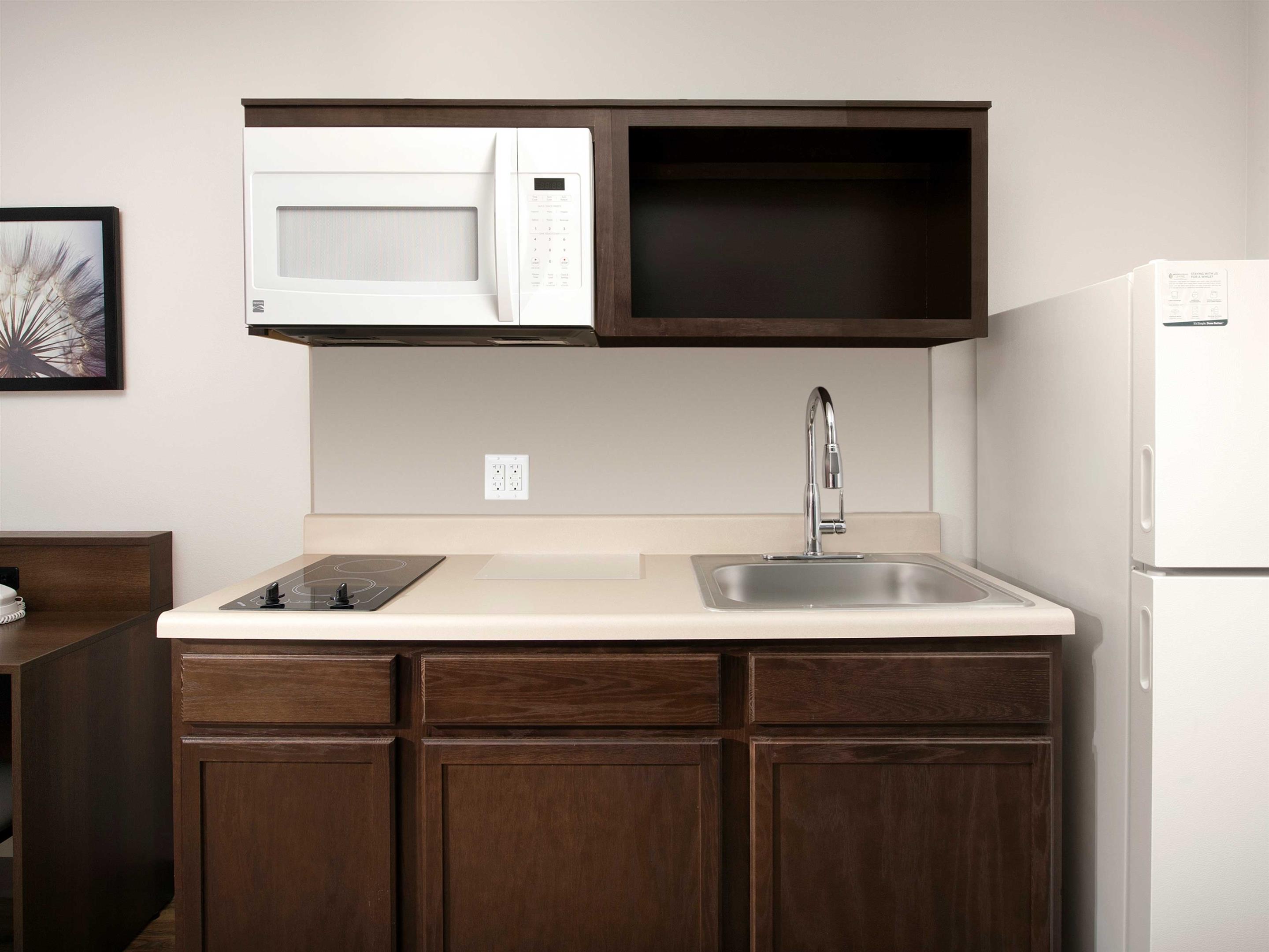 extended stay america select suites orlando airport
