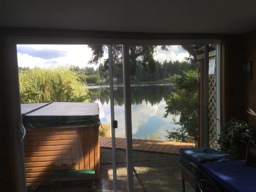 cottage lake bed and breakfast