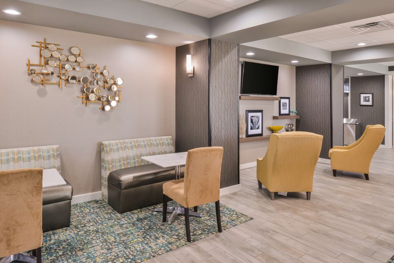 hampton inn emporia