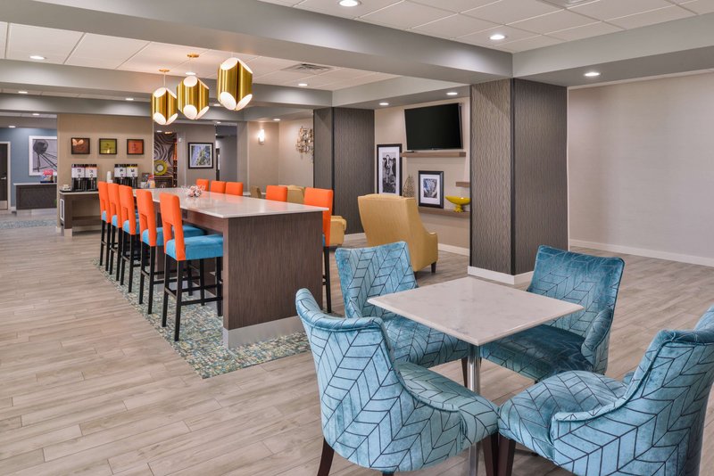 hampton inn emporia