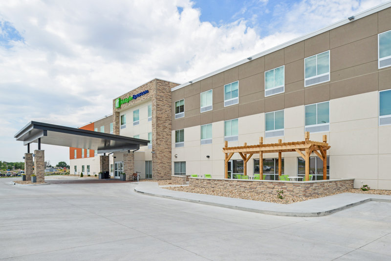 Holiday Inn Express & Suites Chadron, An Ihg Hotel