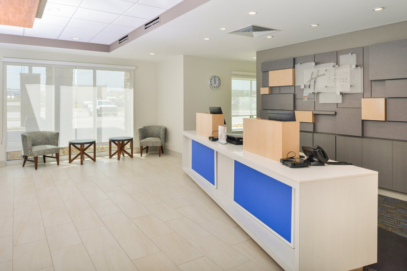 holiday inn express and suites chadron by ihg