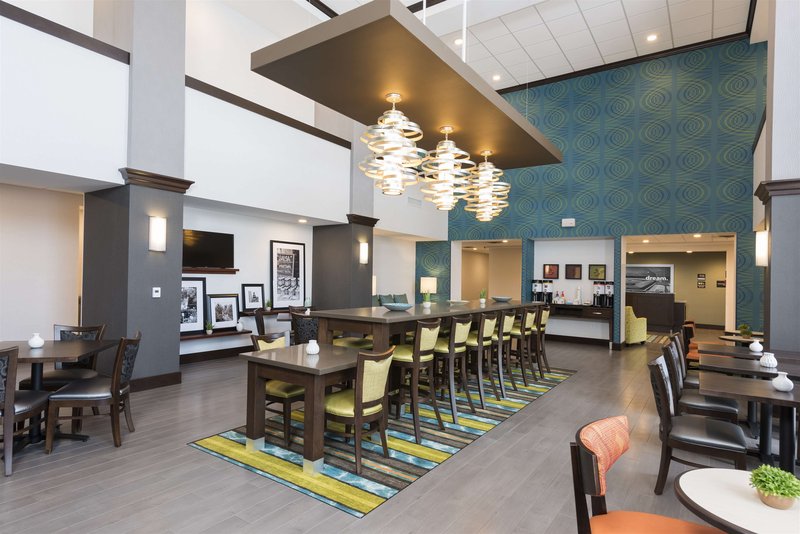 hampton inn westfield