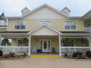 Honeysuckle Inn - Mountain View,Mountain View>>Missouri,3 star