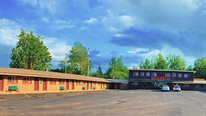 Indianhead Ironwood Motel