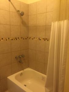 stuart hotel near good samaritan hospital