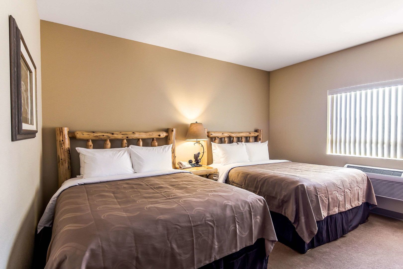 quality inn selah north park