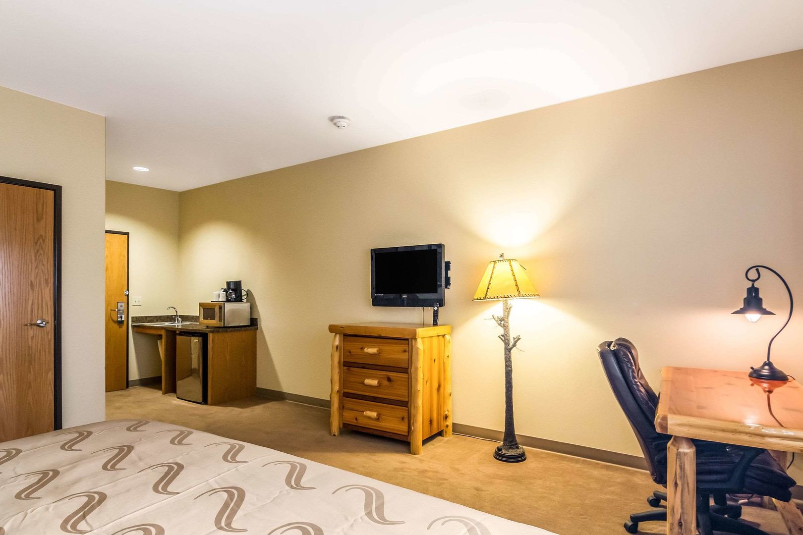quality inn selah north park