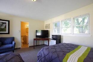 Custom Stay,Litchfield>>Hutchinson,2 star