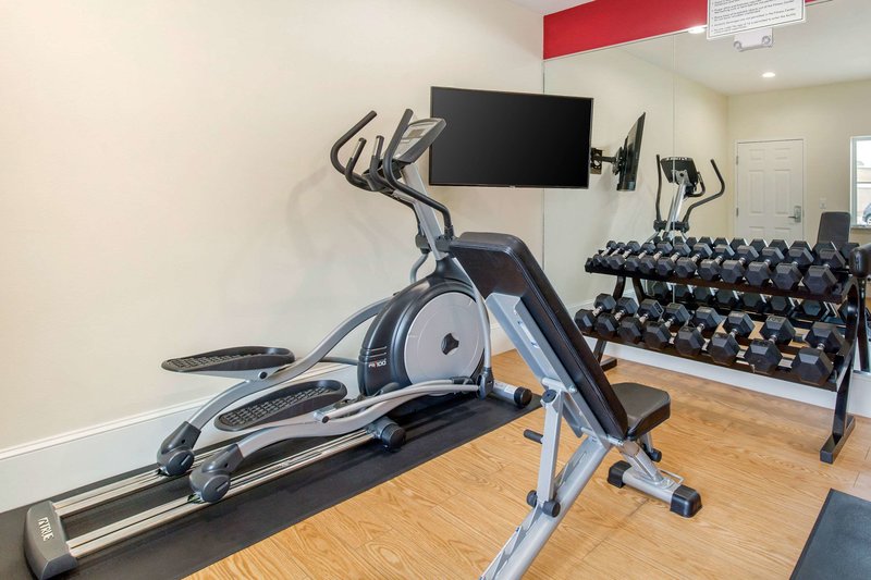 econo lodge inn and suites houston willowbrook