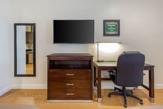 econo lodge inn and suites houston willowbrook