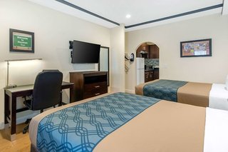 econo lodge inn and suites houston willowbrook