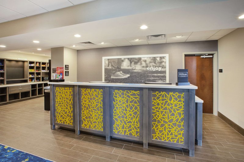 hampton inn and suites southwest sioux falls