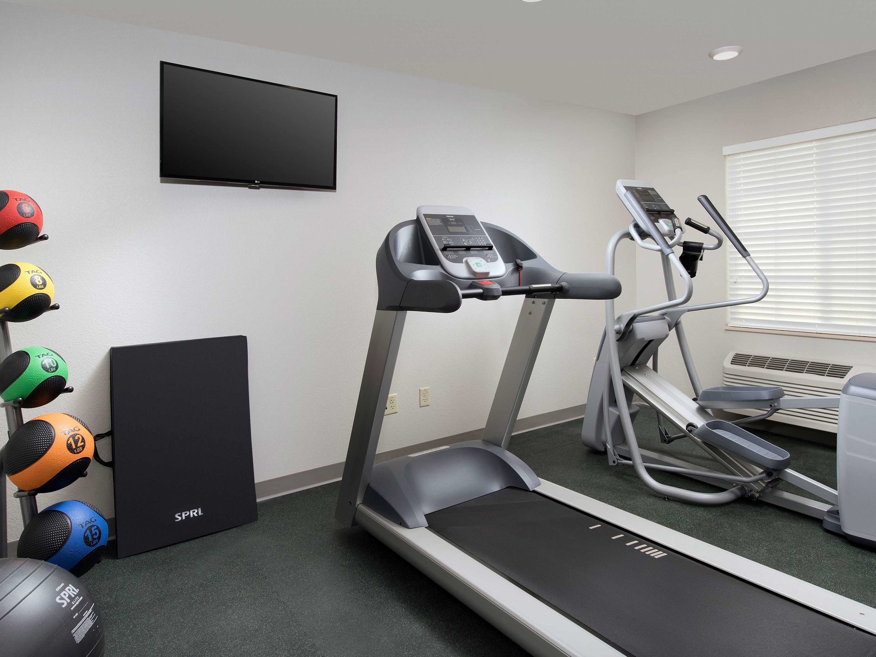 extended stay america select suites louisville airport