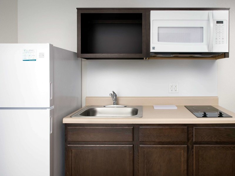 extended stay america select suites louisville airport