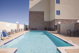 La Quinta Inn & Suites By Wyndham Kingsville,Texas>>Kingsville,3 star
