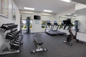 hotel dello ft lauderdale airport tapestry collection by hilton