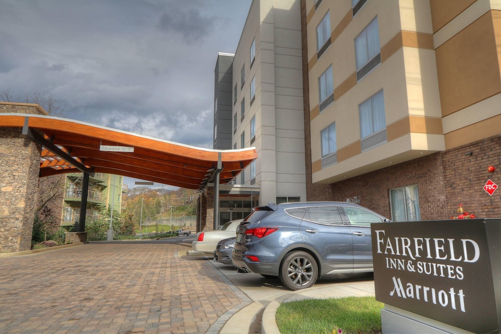 fairfield inn and suites by marriott gatlinburg downtown