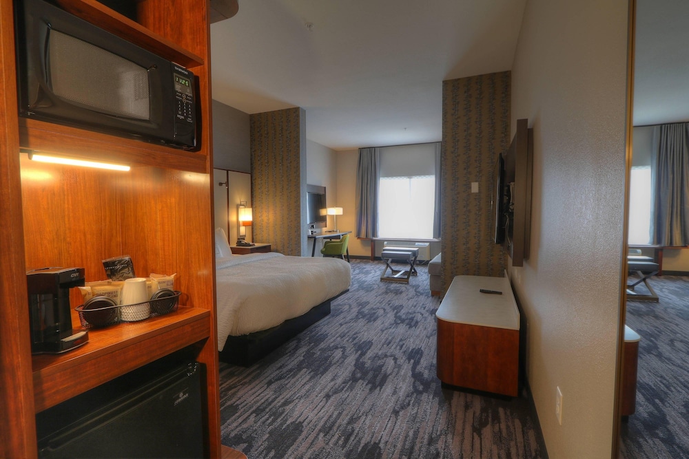 fairfield inn and suites by marriott gatlinburg downtown