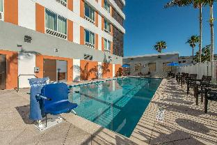 Comfort Suites Fort Lauderdale Airport & Cruise Port,Near The Casino At Dania Beach,3 star