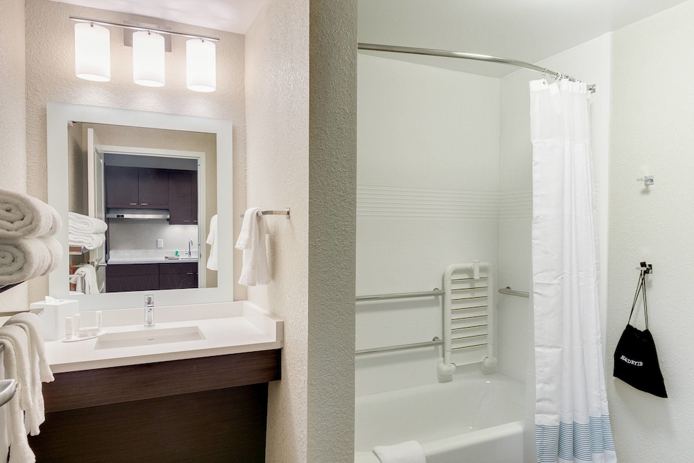 towneplace suites by marriott kansas city liberty