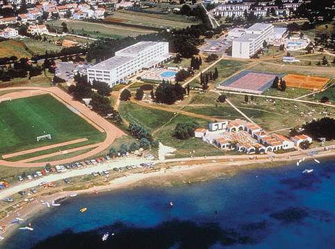 arena hotel holiday