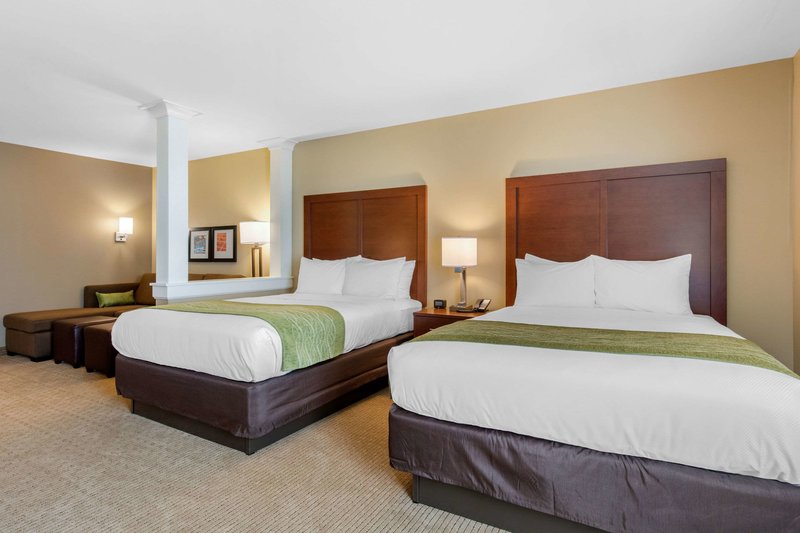 comfort inn and suites at crossplex village