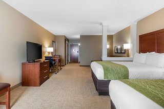 comfort inn and suites at crossplex village