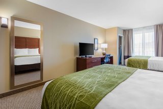 comfort inn and suites at crossplex village