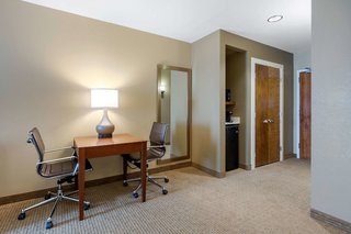 comfort inn and suites at crossplex village