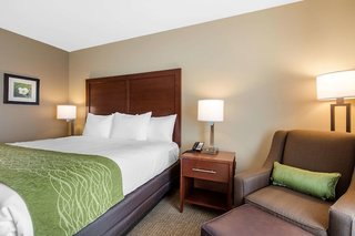 comfort inn and suites at crossplex village
