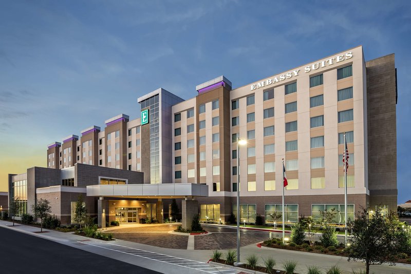 Embassy Suites By Hilton College Station, Tx