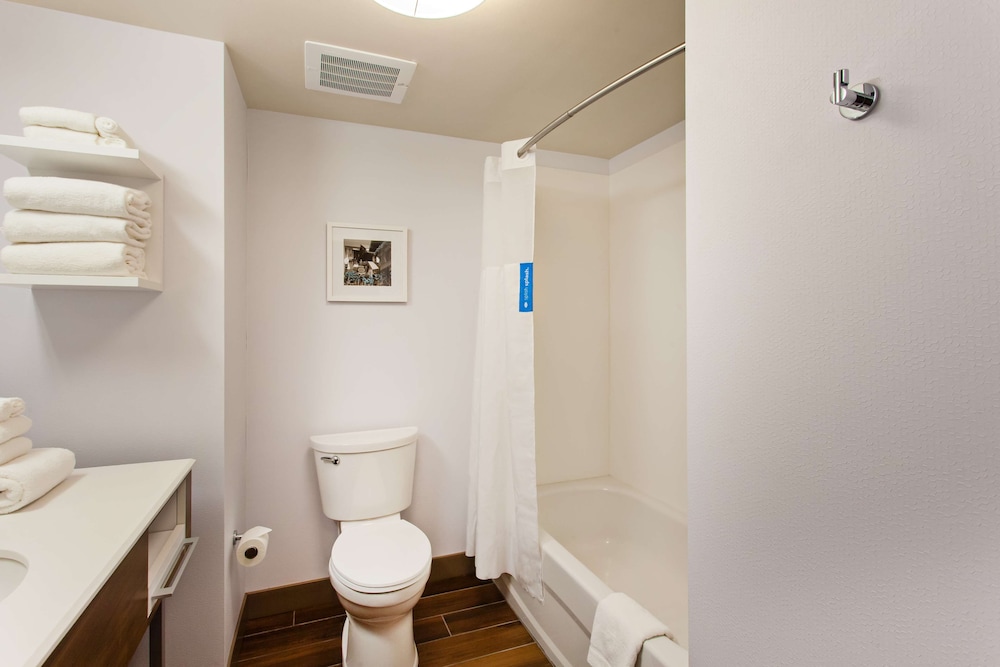 hampton inn and suites leavenworth