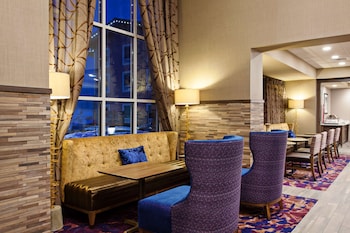 hampton inn and suites leavenworth