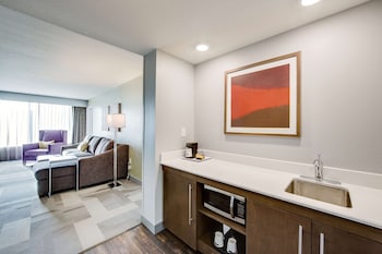 hampton inn and suites fort worth downtown